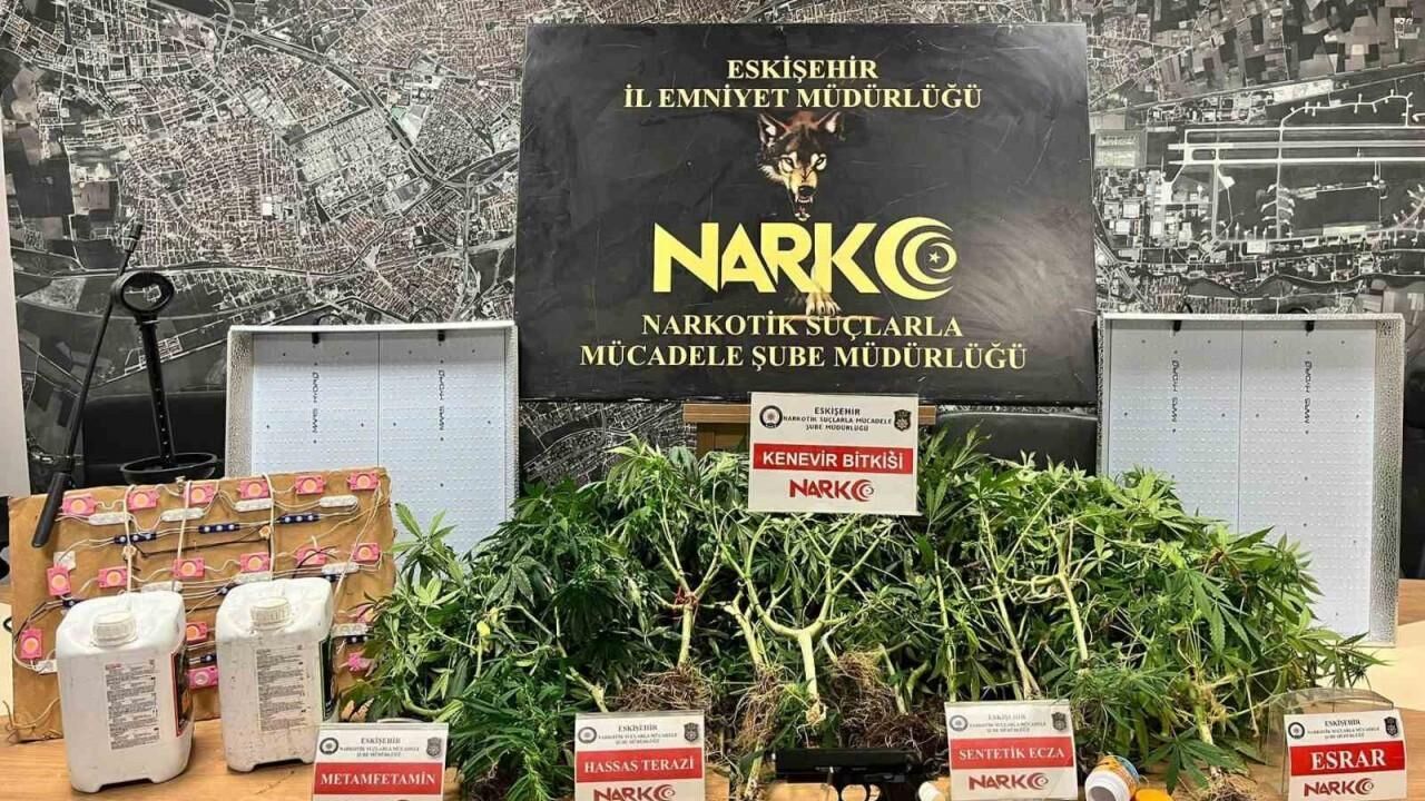 Eskişehir’de polisten uyuşturucu operasyonu