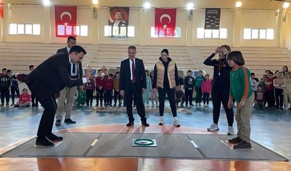 Milli spor tescilli Hemsball, Buharkent’te tanıtıldı