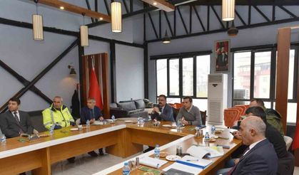 Şemdinli’de kar mücadele toplantısı yapıldı