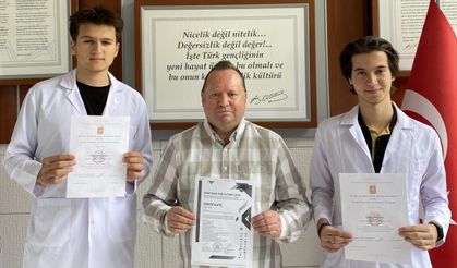 Eskişehir Fatih Fen Lisesi ‘Mühendislik Projeleri Yarışması’nda dünya birincilik diplomalarını aldılar