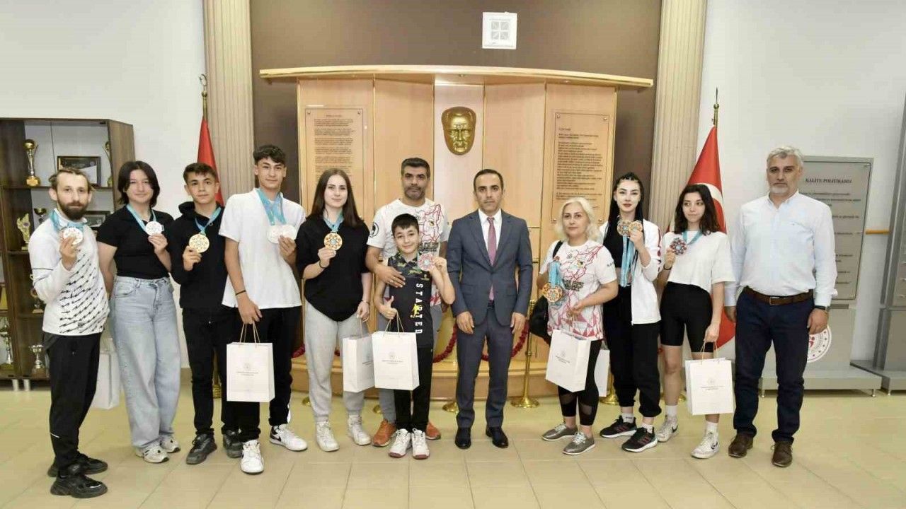 Şampiyon sporculardan Osman Ercan’a ziyaret